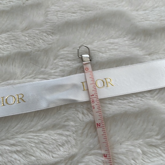 Dior - Picture 2 of 3